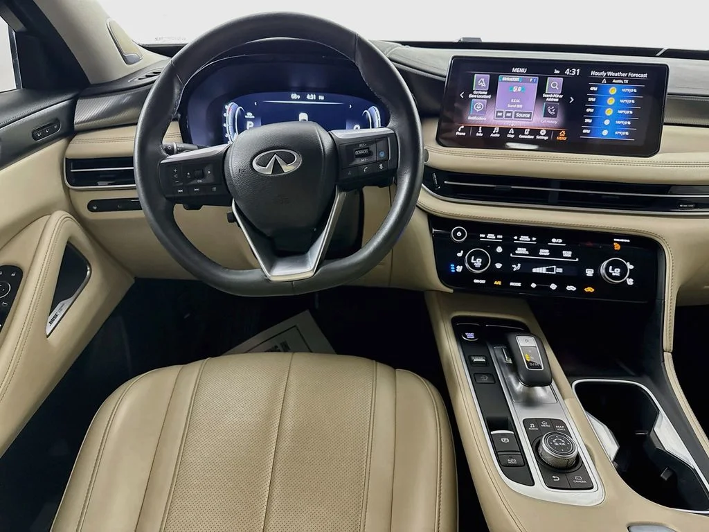 Certified Used 2024 Silver INFINITI LUXE image 31