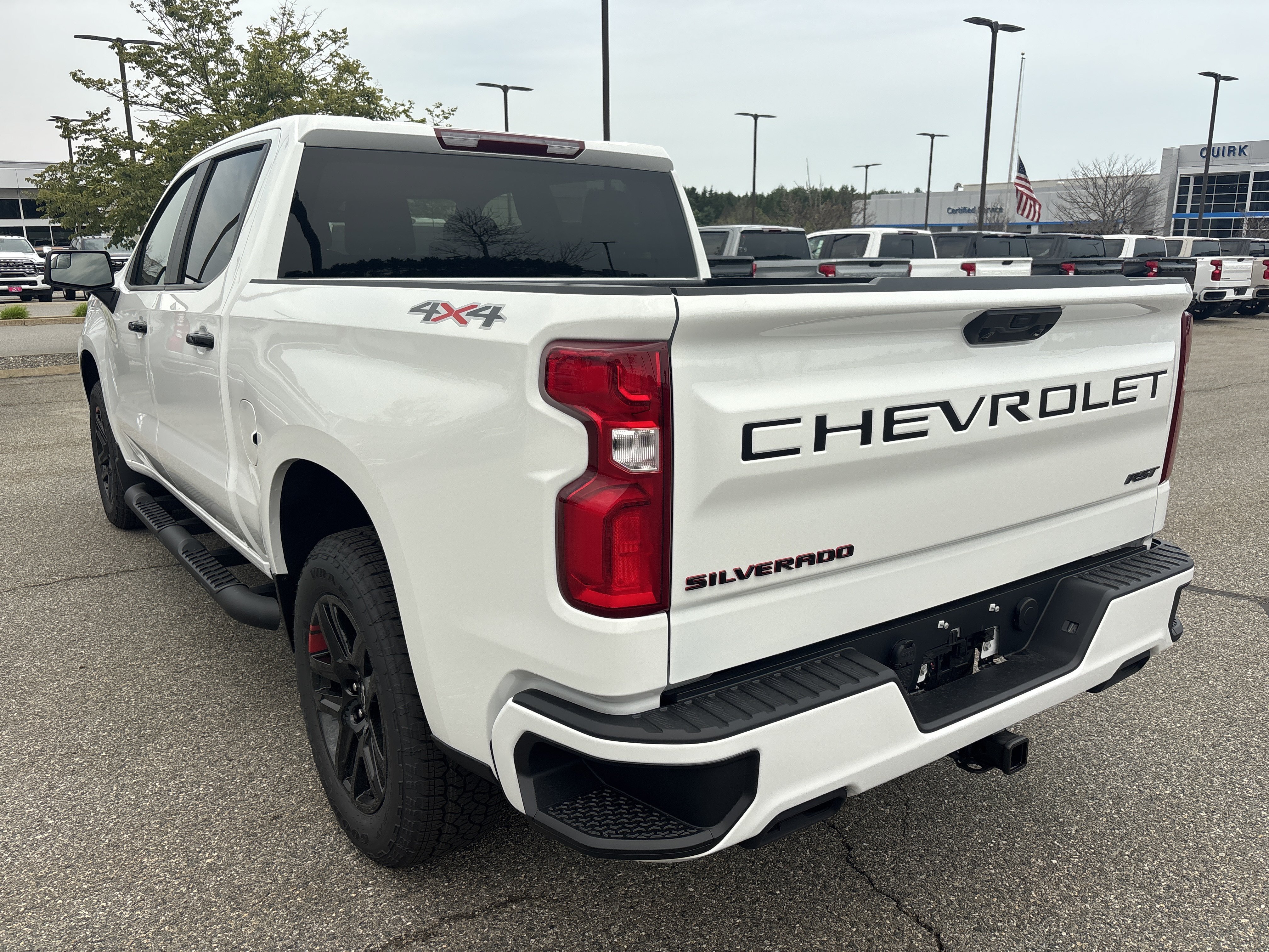 New 2026 Summit White Chevrolet RST image 3