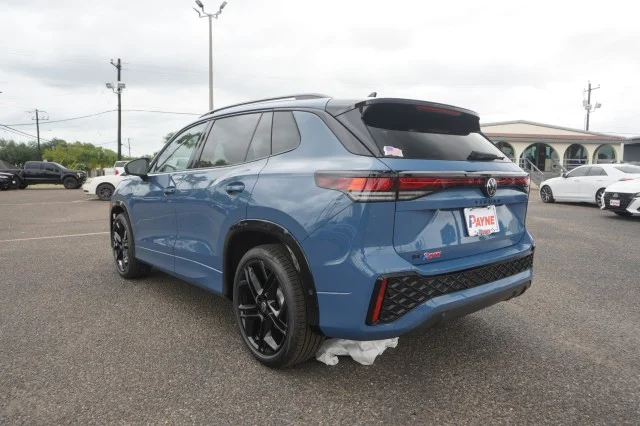New 2026 Monterey Blue Pearl Volkswagen 2.0T SE image 11