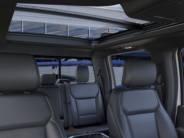 New 2026 Oxford White Ford Lariat® image 22