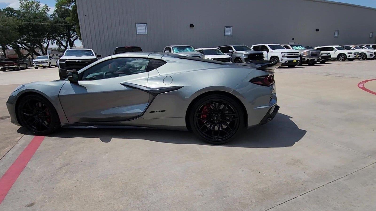 2024 Chevrolet Corvette 2LZ - Photo 6