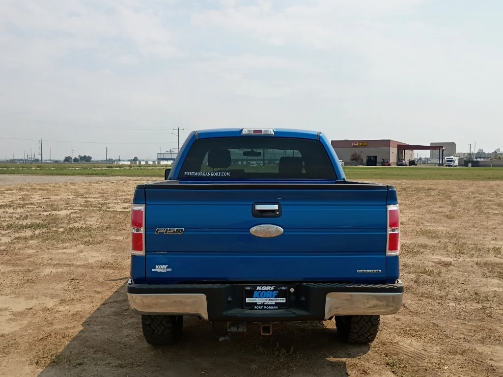 Used 2012 Blue Ford XLT image 4