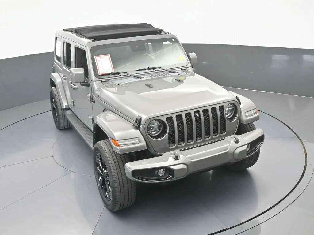 Used 2022 Sting-Gray Clearcoat Jeep Unlimited Sahara High Altitude image 59