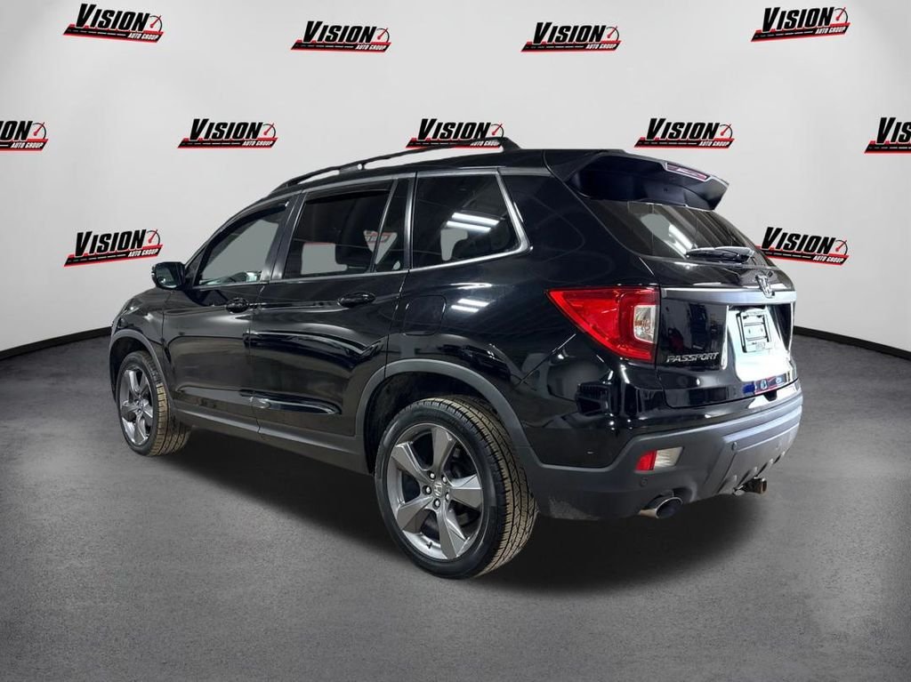 Used 2019 Black Honda Touring image 7