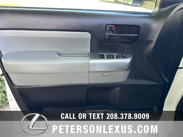 Used 2018 White Toyota SR5 image 21