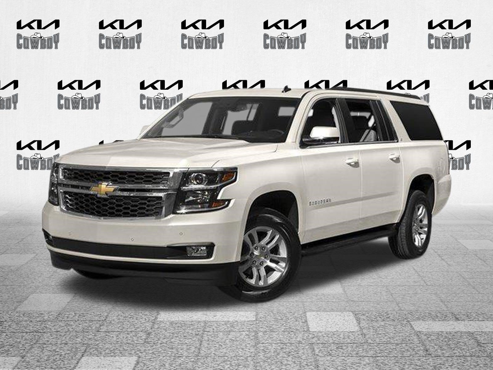 Used 2017 Iridescent Pearl Tricoat Chevrolet LT 1500 image 4