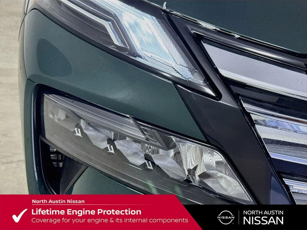 New 2026 Black Nissan Platinum image 40