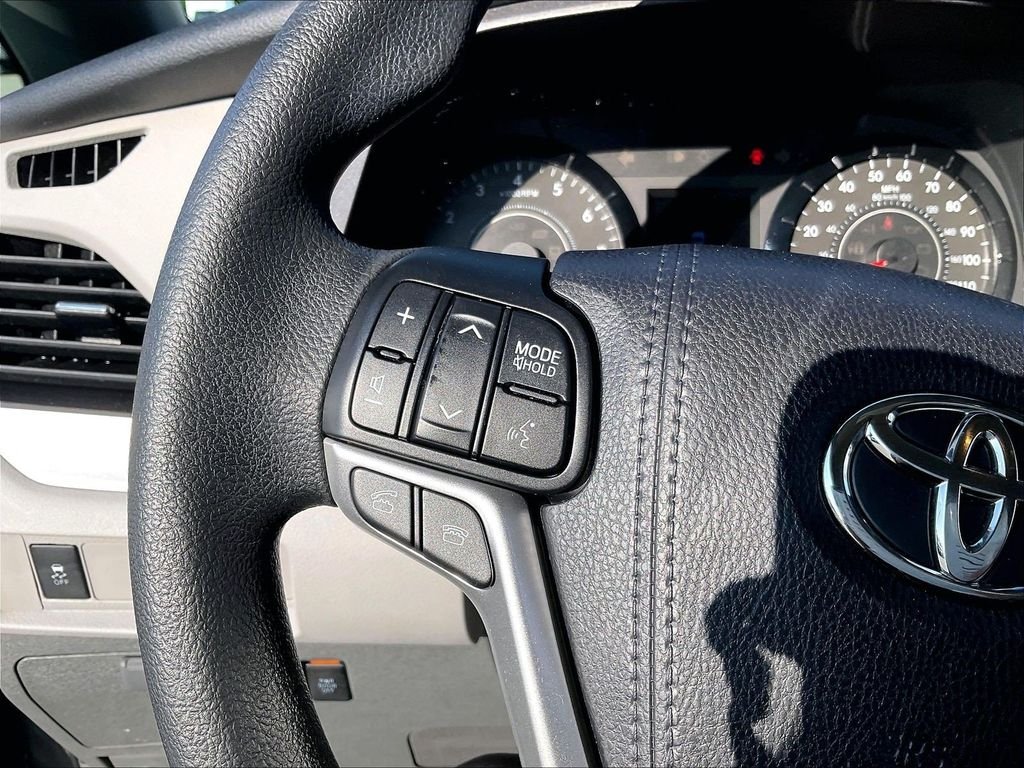 Used 2017 Gray Toyota LE image 23