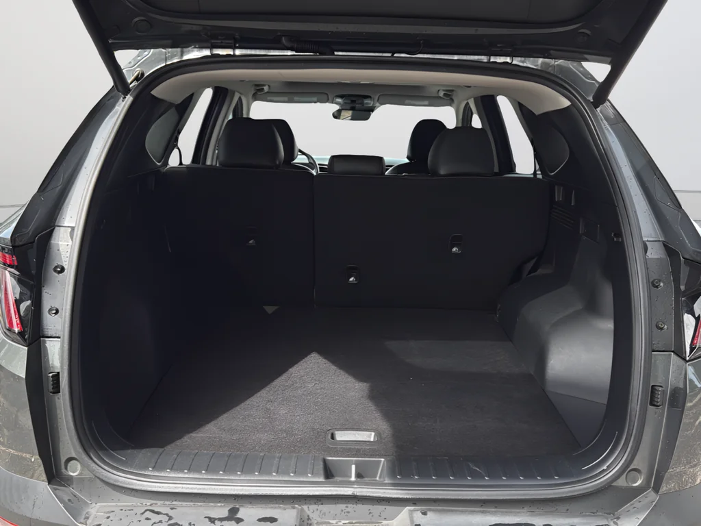 Used 2023 Gray Hyundai SEL image 12