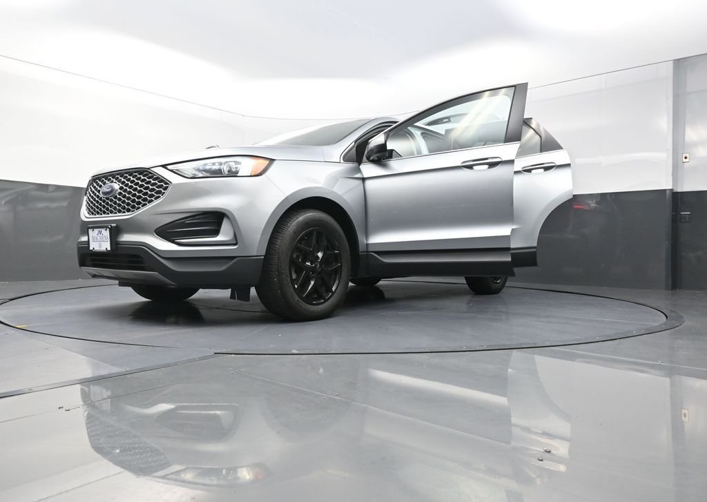 2023 Ford Edge SEL - Photo 33
