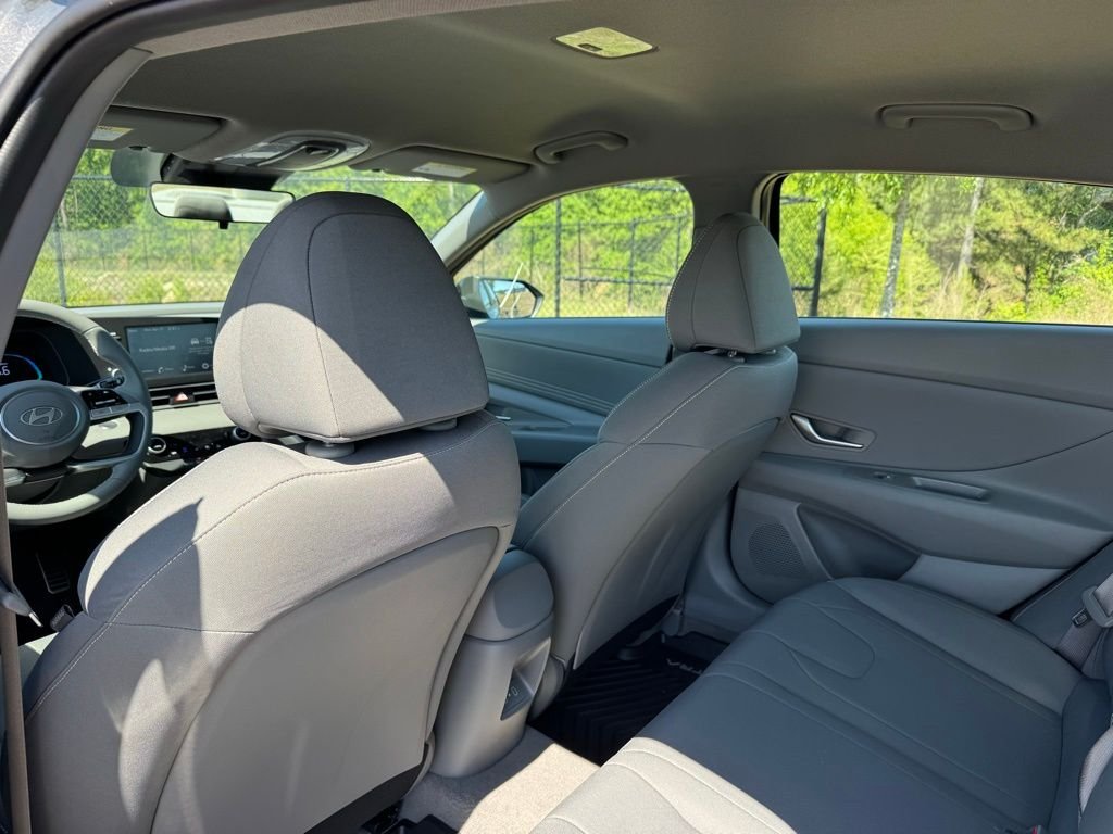 2026 Hyundai Elantra SEL Sport - Photo 18