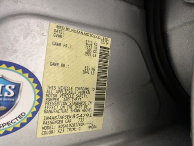Used 2014 Silver Nissan SV image 20