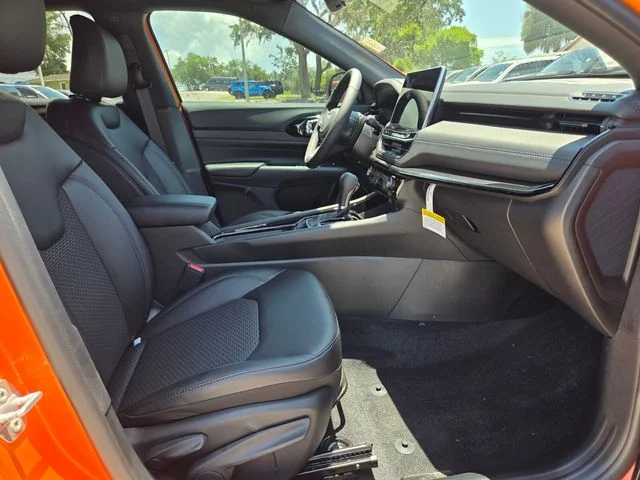 New 2026 Joose Exterior Paint Jeep Latitude image 16