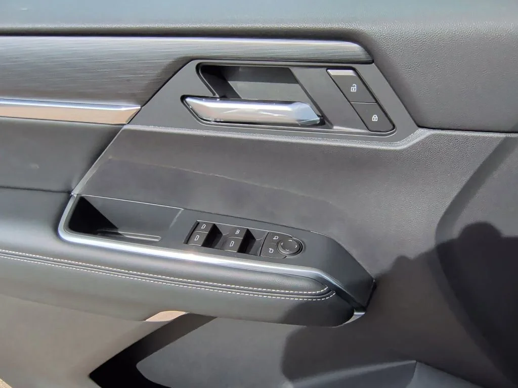 2026 GMC Acadia Elevation - Photo 12