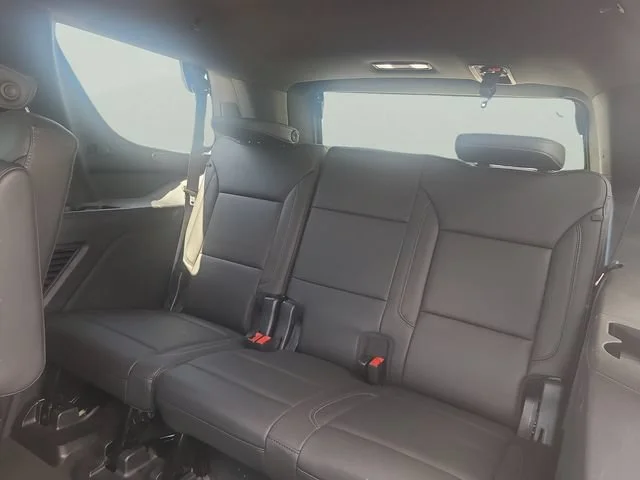 Used 2023 Black Chevrolet Z71 image 14