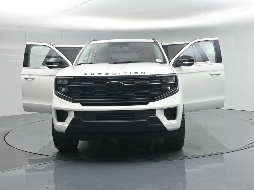 New 2026 Star White Metallic Tri-Coat Ford Active image 32