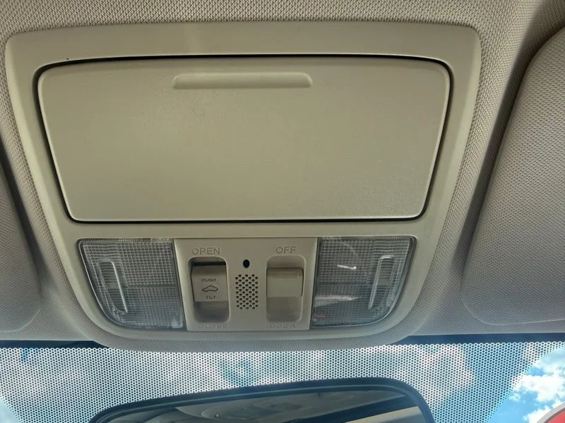 Used 2015  Honda EX image 22