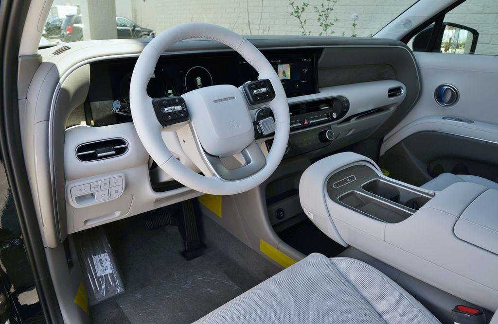 New 2026 Abyss Black Pearl Hyundai SEL Premium image 11
