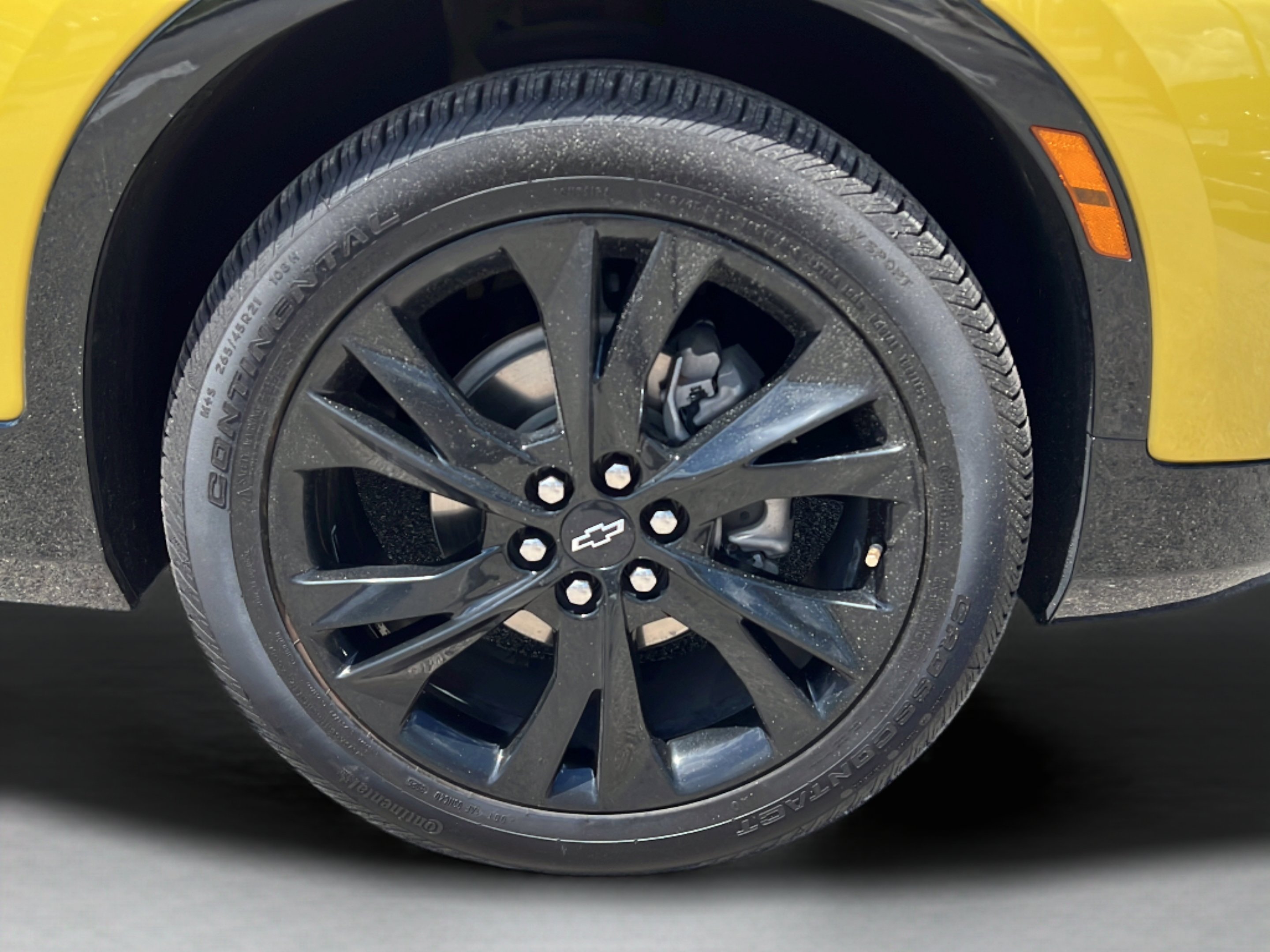 Used 2022 Nitro Yellow Metallic Chevrolet RS image 28
