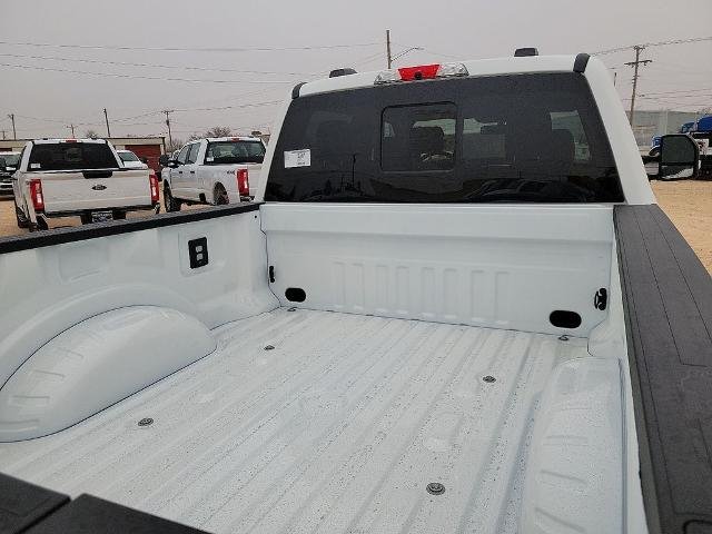 New 2026 Star White Metallic Tri-Coat Ford F-250® Lariat® image 40