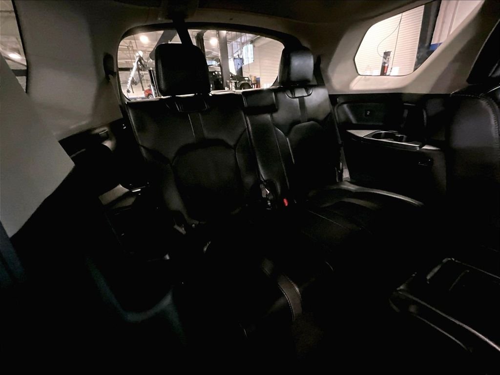 Used 2025 Black Honda EX-L image 17