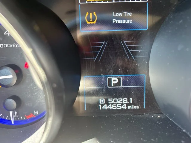 Used 2017 Silver Subaru 2.5i image 10