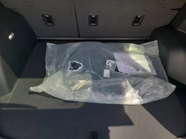 New 2027 Mosaic Black Metallic Chevrolet LT image 9