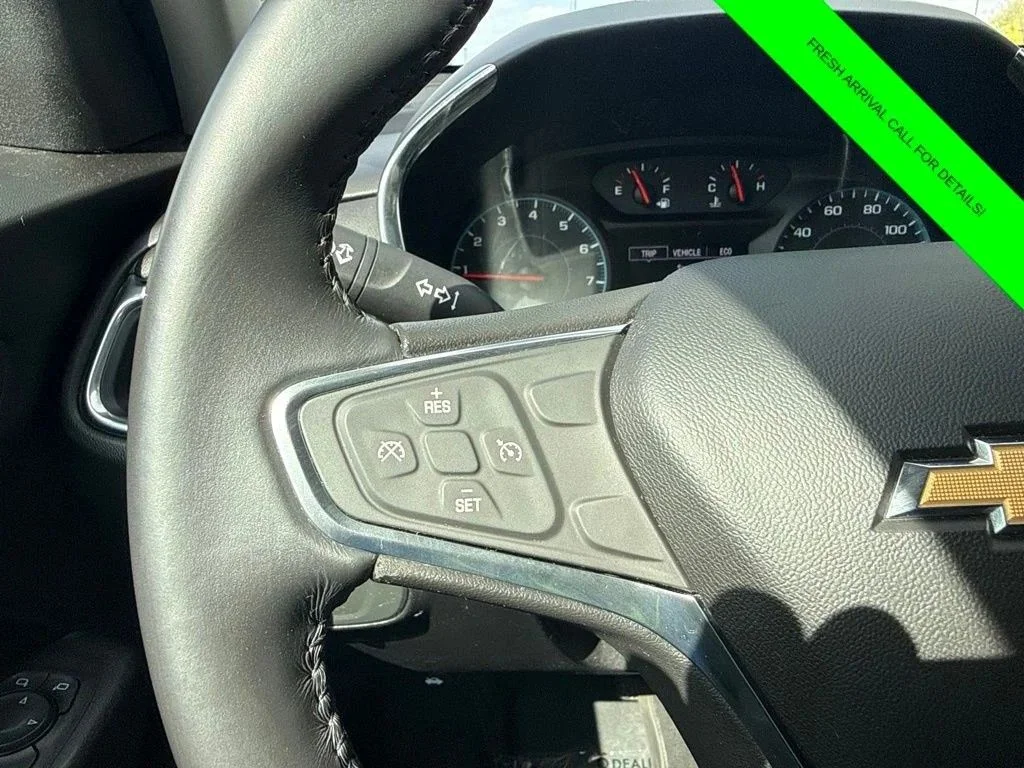 Used 2018 Summit White Chevrolet LT image 26