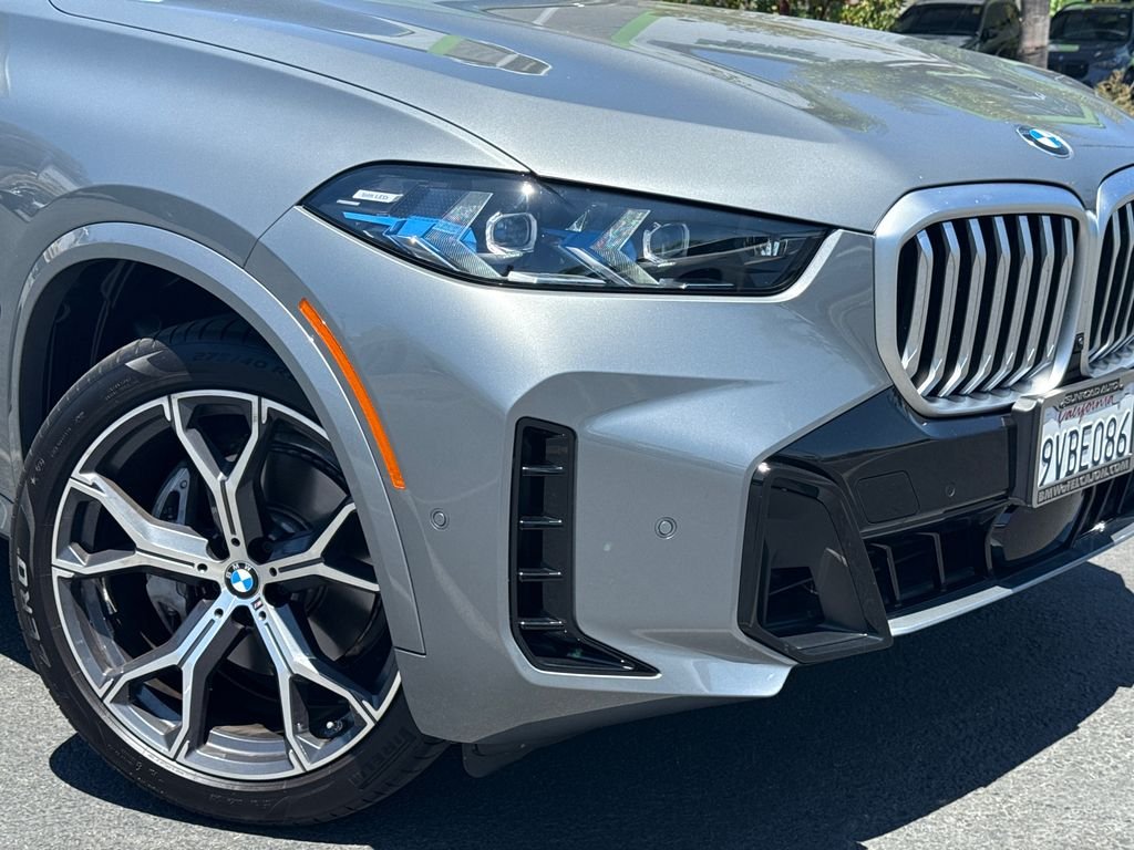 Used 2026 Gray BMW sDrive40i image 6