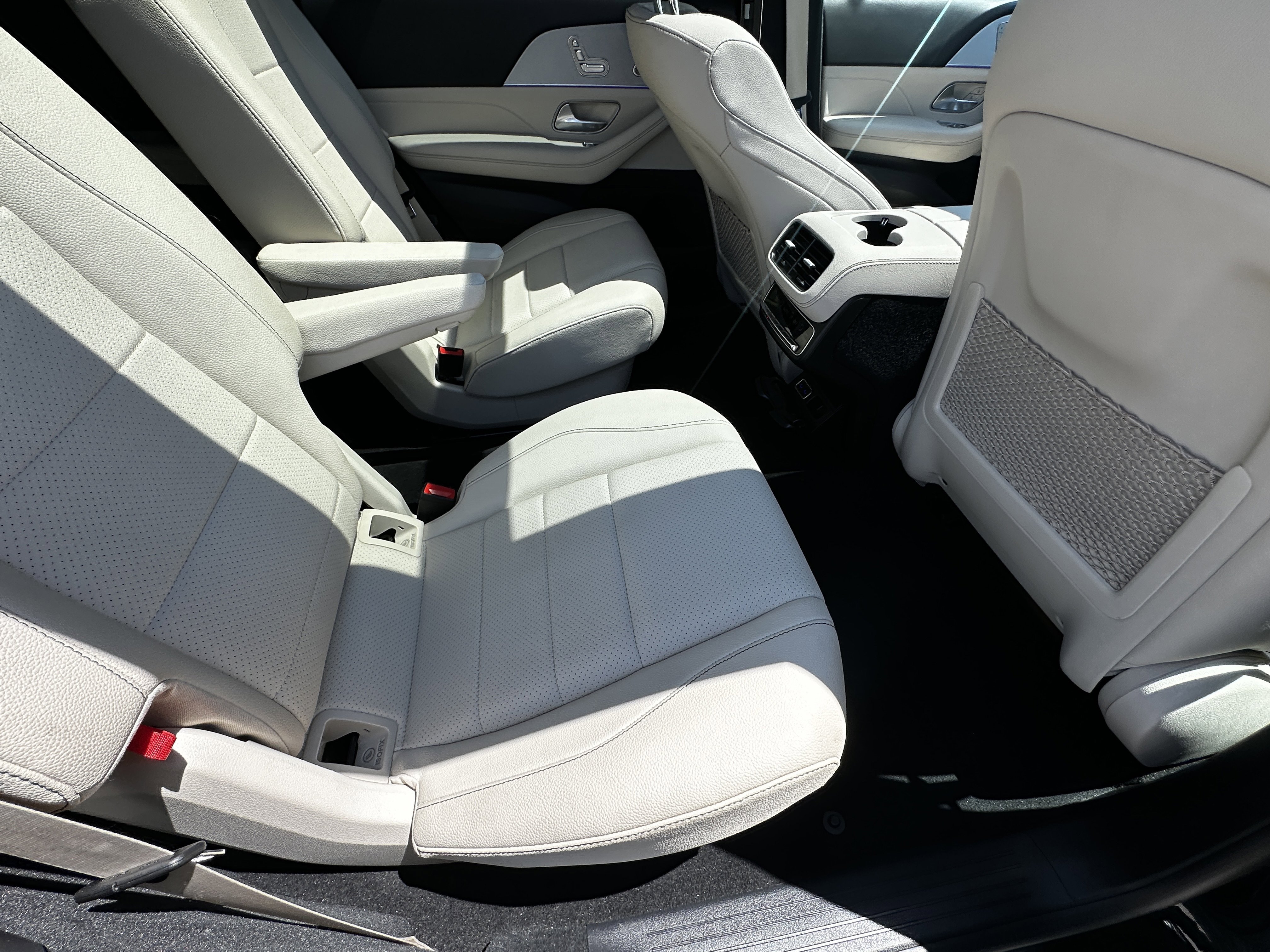 Certified Used 2025 Black Mercedes-Benz GLS 450 image 18
