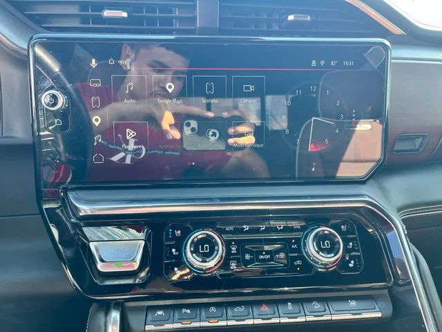 Used 2023 TITANIUM RUSH METALLIC GMC Denali Ultimate image 10