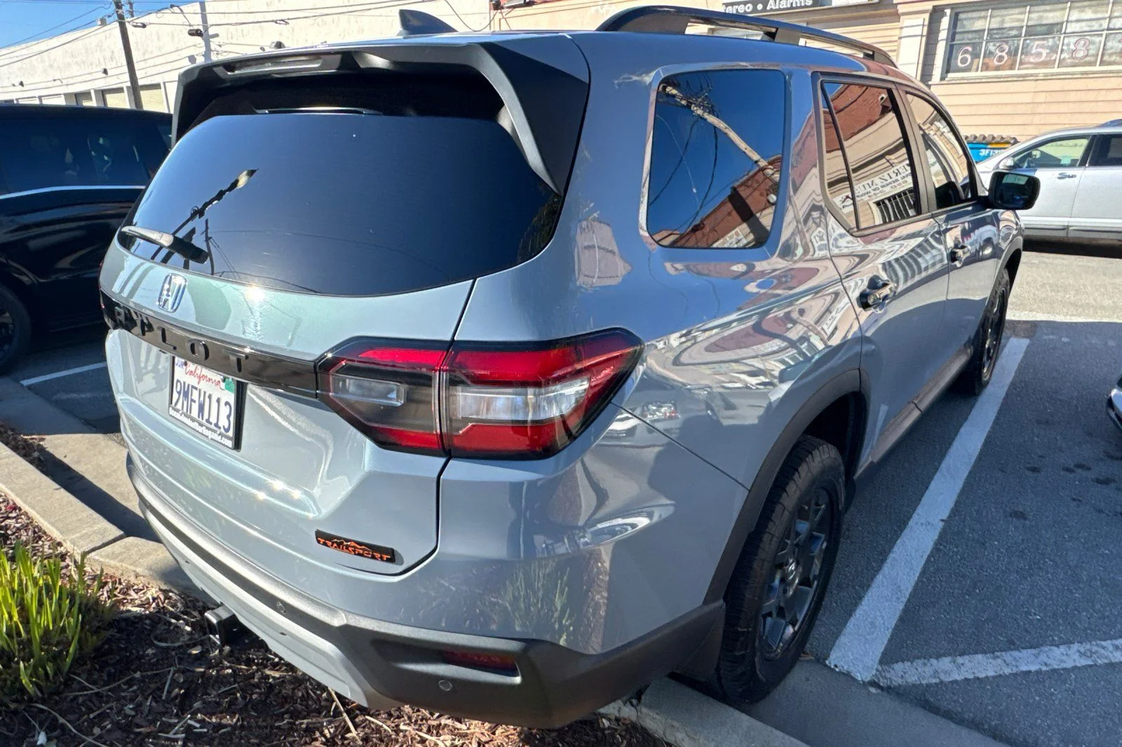 Certified Used 2025 Ggray Honda TrailSport image 5
