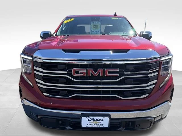 Used 2022 Red GMC SLT image 10
