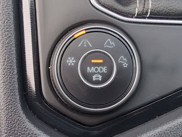 2025 Volkswagen Taos SE - Photo 33