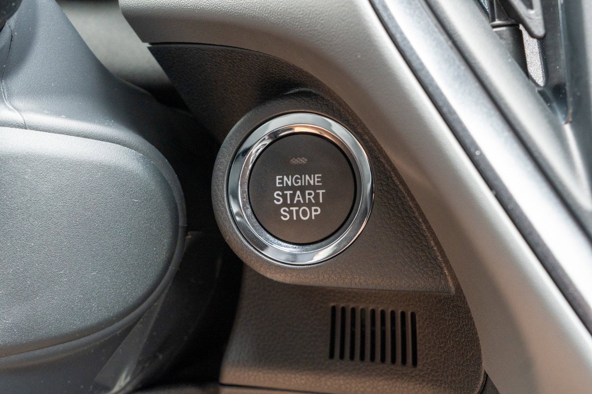New 2026 CRYSTAL WHITE PEARL Subaru Limited Hybrid image 27