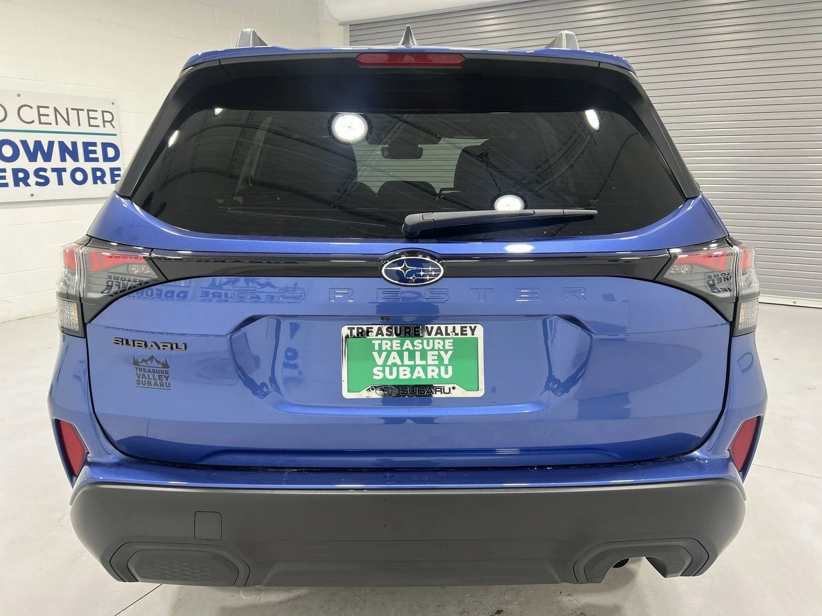 New 2026 DAYBREAK BLUE PEARL Subaru Premium image 7