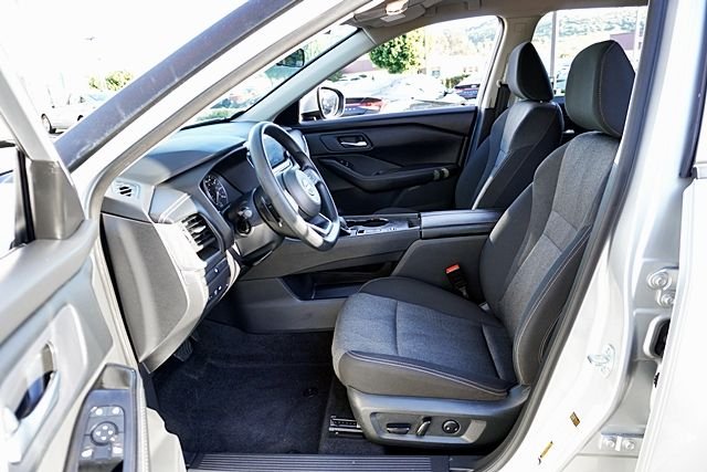 Used 2024 Silver Nissan SV image 14