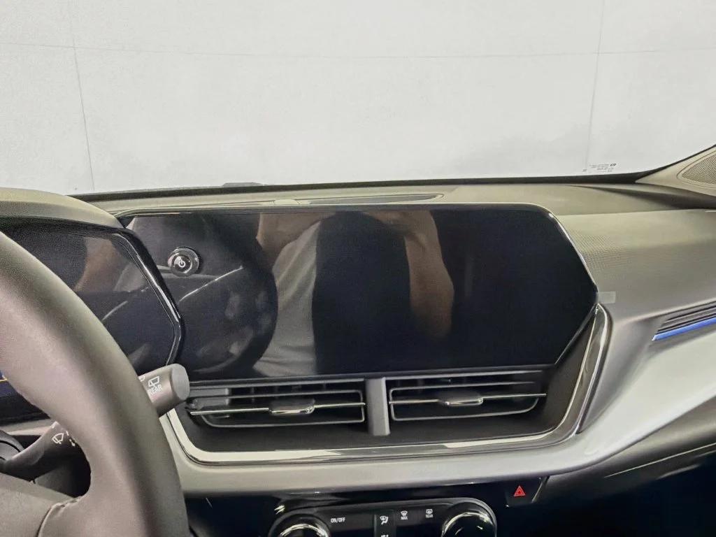 New 2026 Mosaic Black Metallic Chevrolet LT image 15