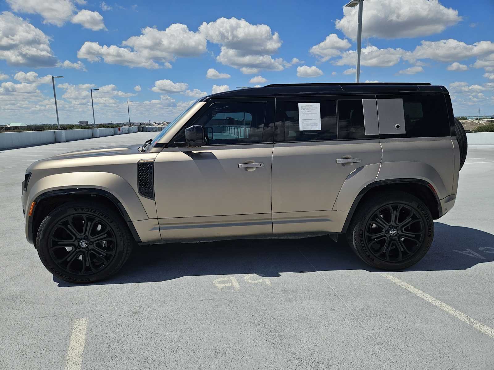 Certified Used 2025 Petra Copper Premium Metallic Land Rover OCTA image 4