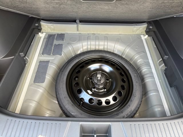 New 2026 Mosaic Black Metallic Chevrolet LT image 14