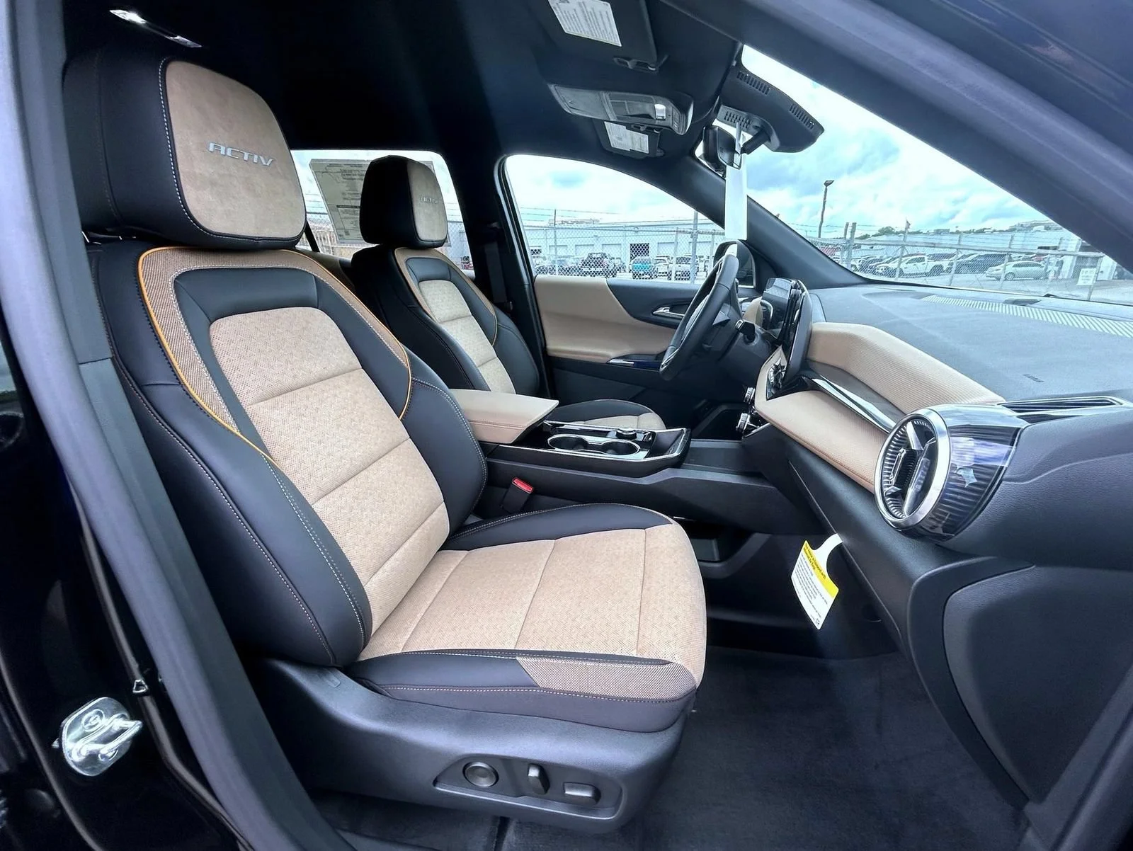 New 2026 Mosaic Black Metallic Chevrolet ACTIV image 18