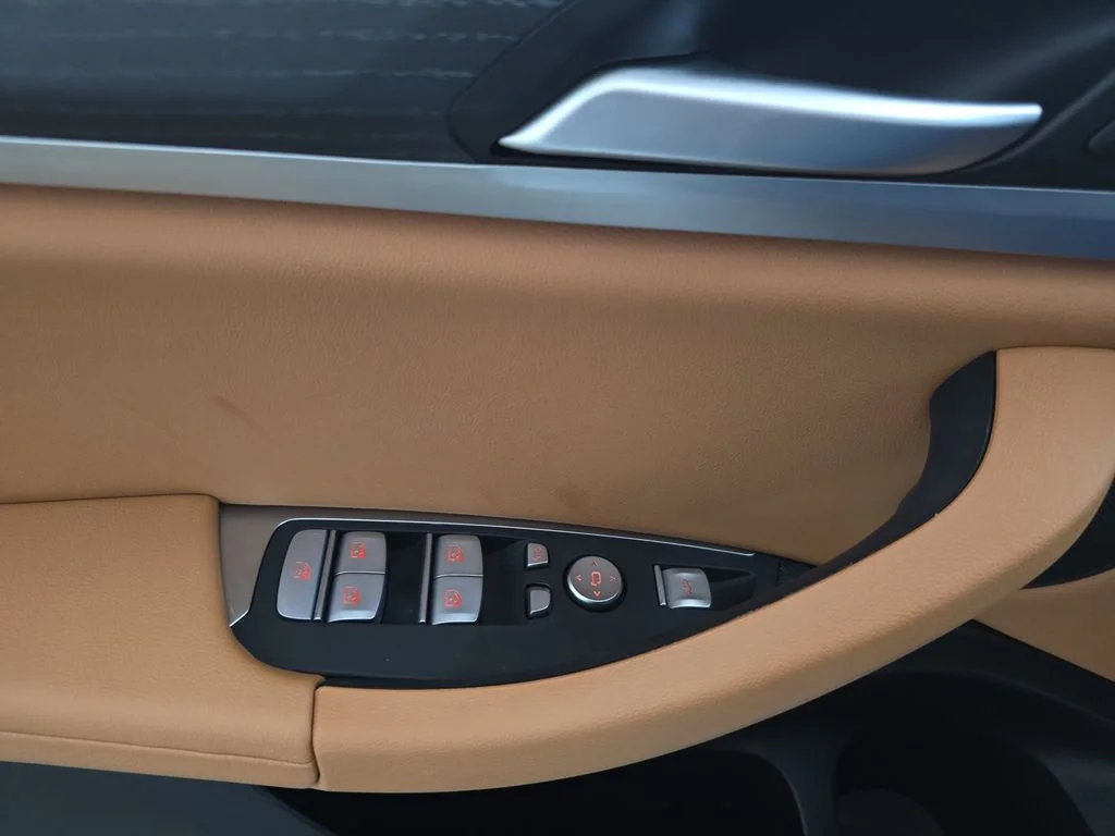 Used 2023 Alpine White BMW M40i image 26