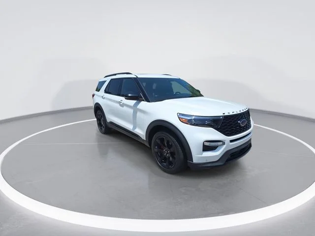 Used 2022 White Ford ST image 2