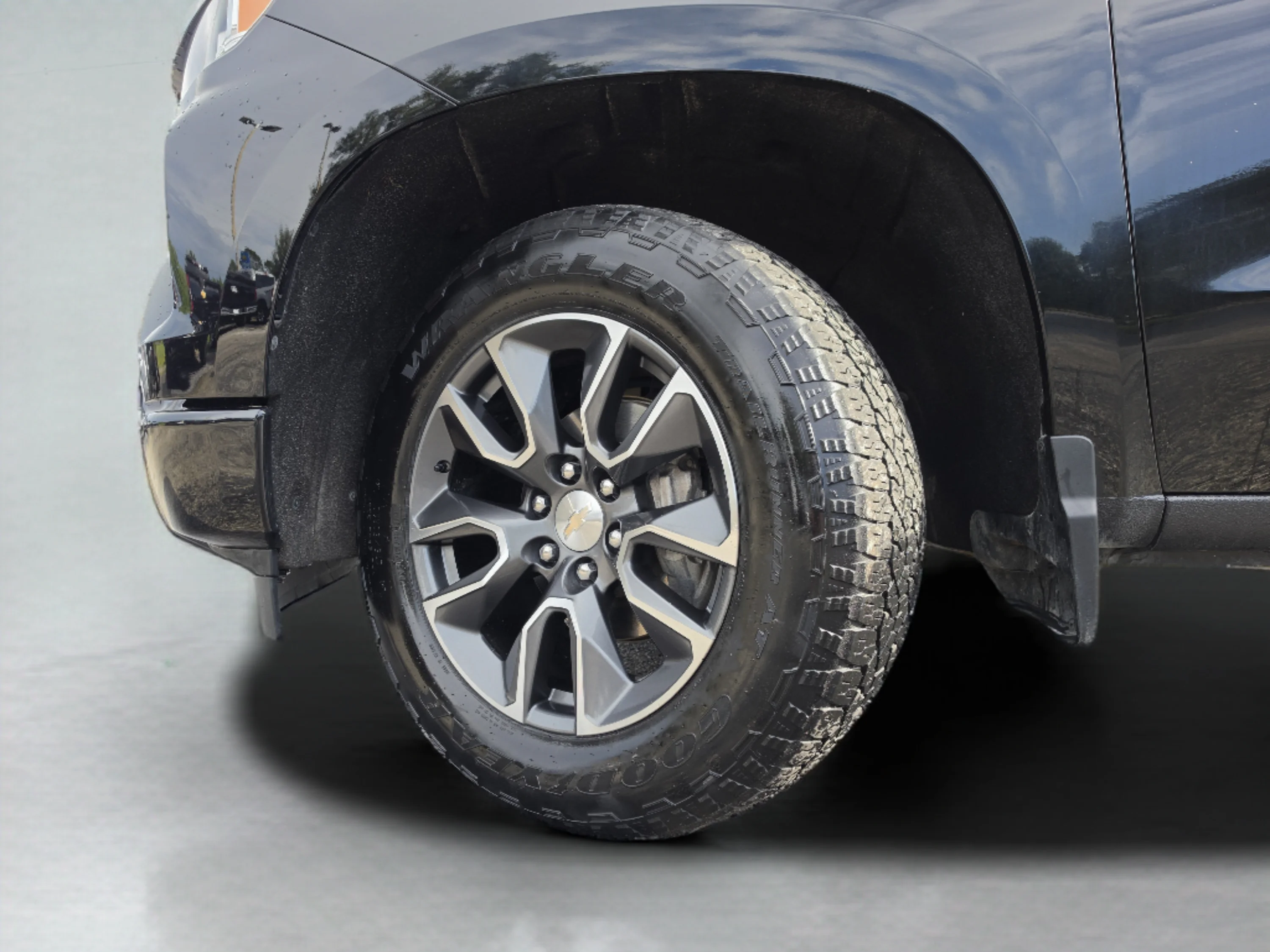 Used 2023 Black Chevrolet RST image 39