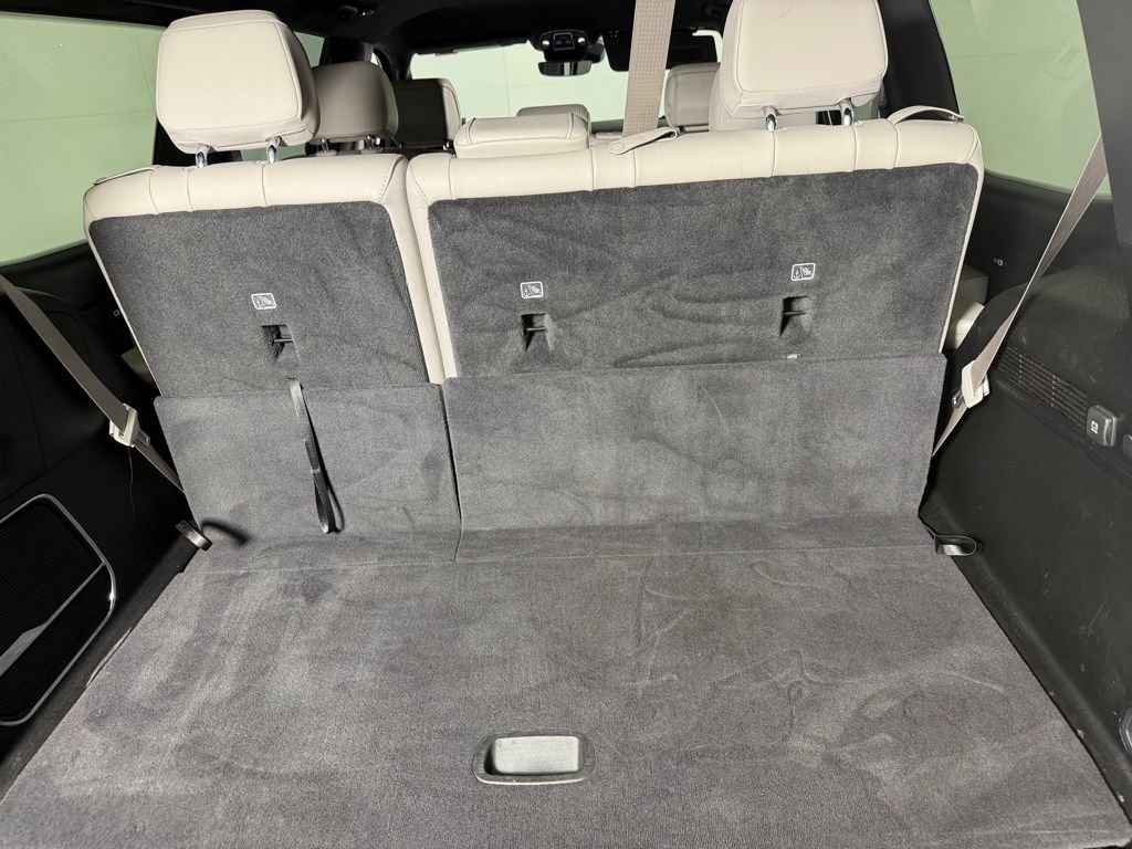 Certified Used 2025 Black Wagoneer Base image 33
