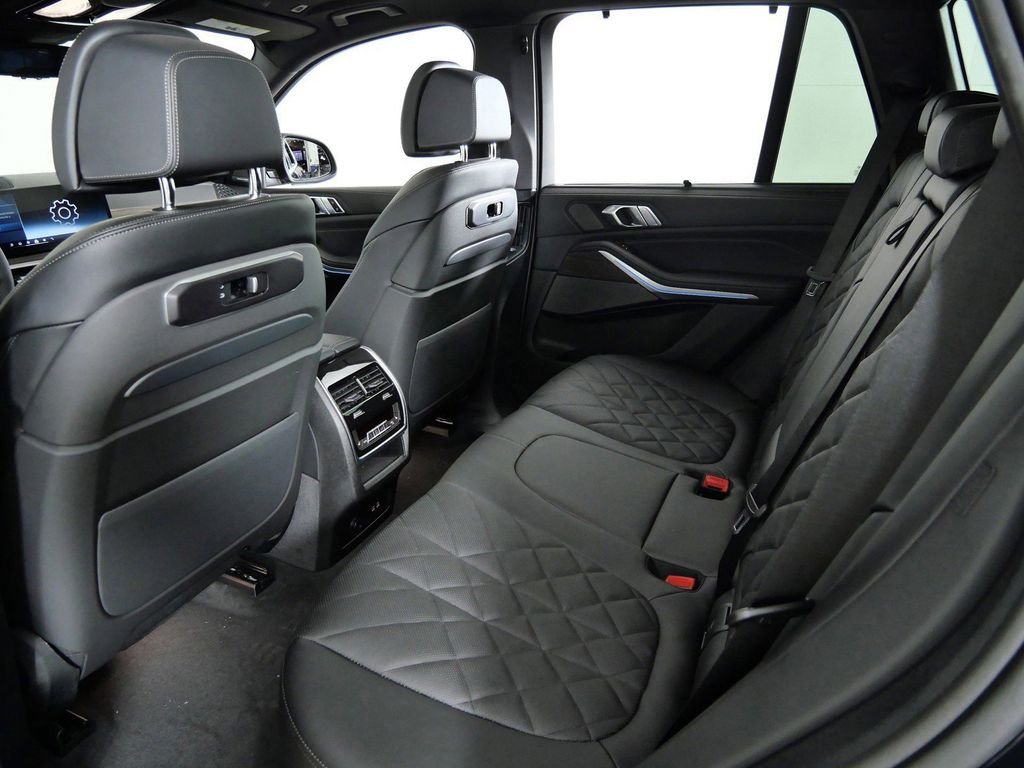 Used 2026 Black Sapphire Metallic BMW xDrive50e image 33