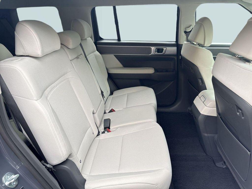 New 2026 Gray Hyundai SE image 27