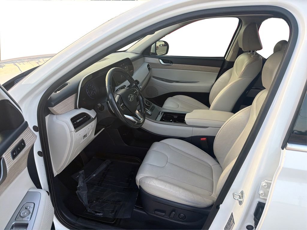 Used 2020 Hyper White Hyundai SEL image 10