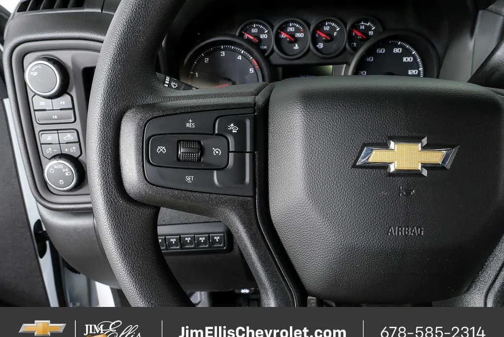 New 2026 Summit White Chevrolet Work Truck image 9