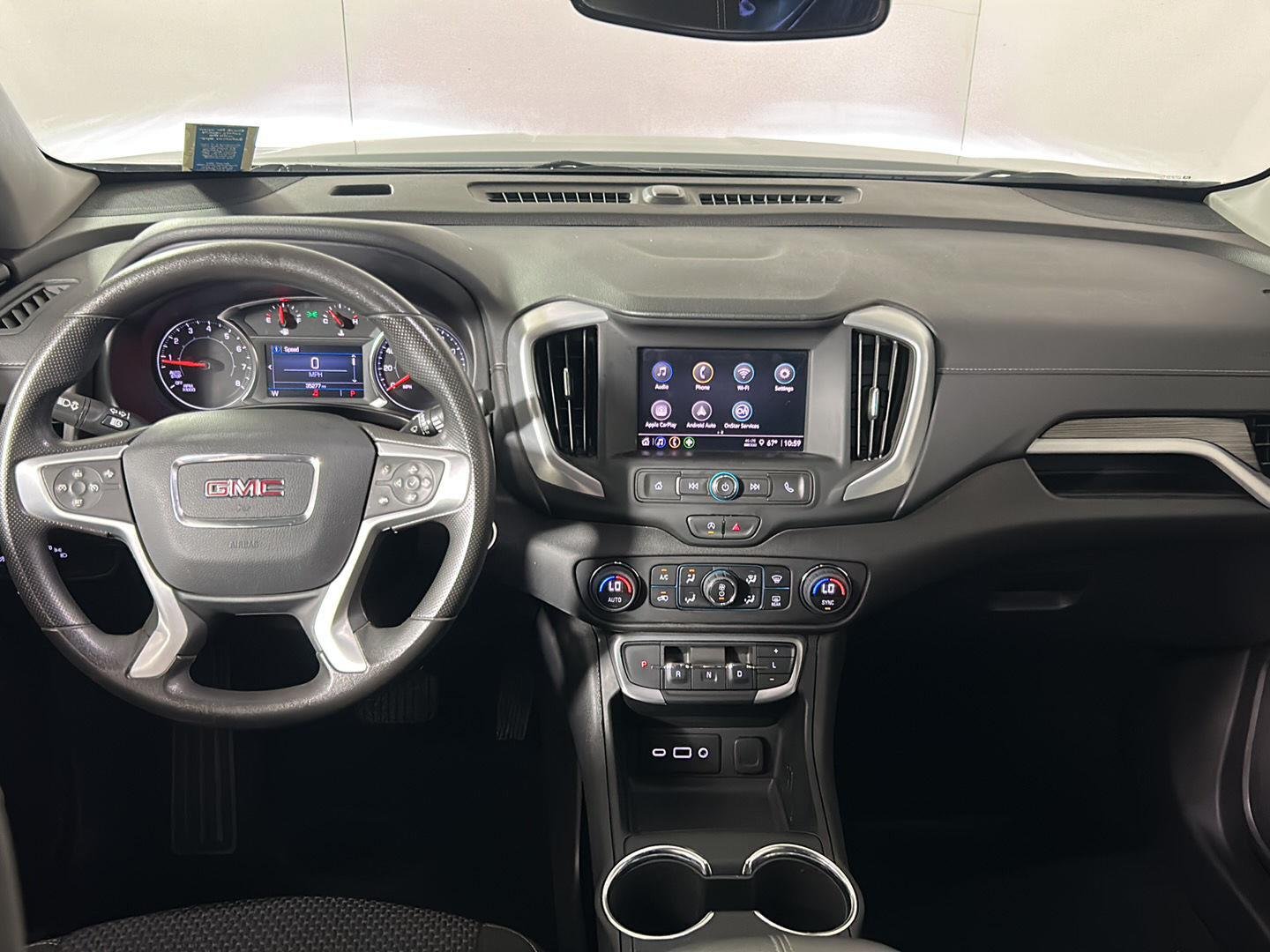 Used 2024 Sterling Metallic GMC SLE image 24